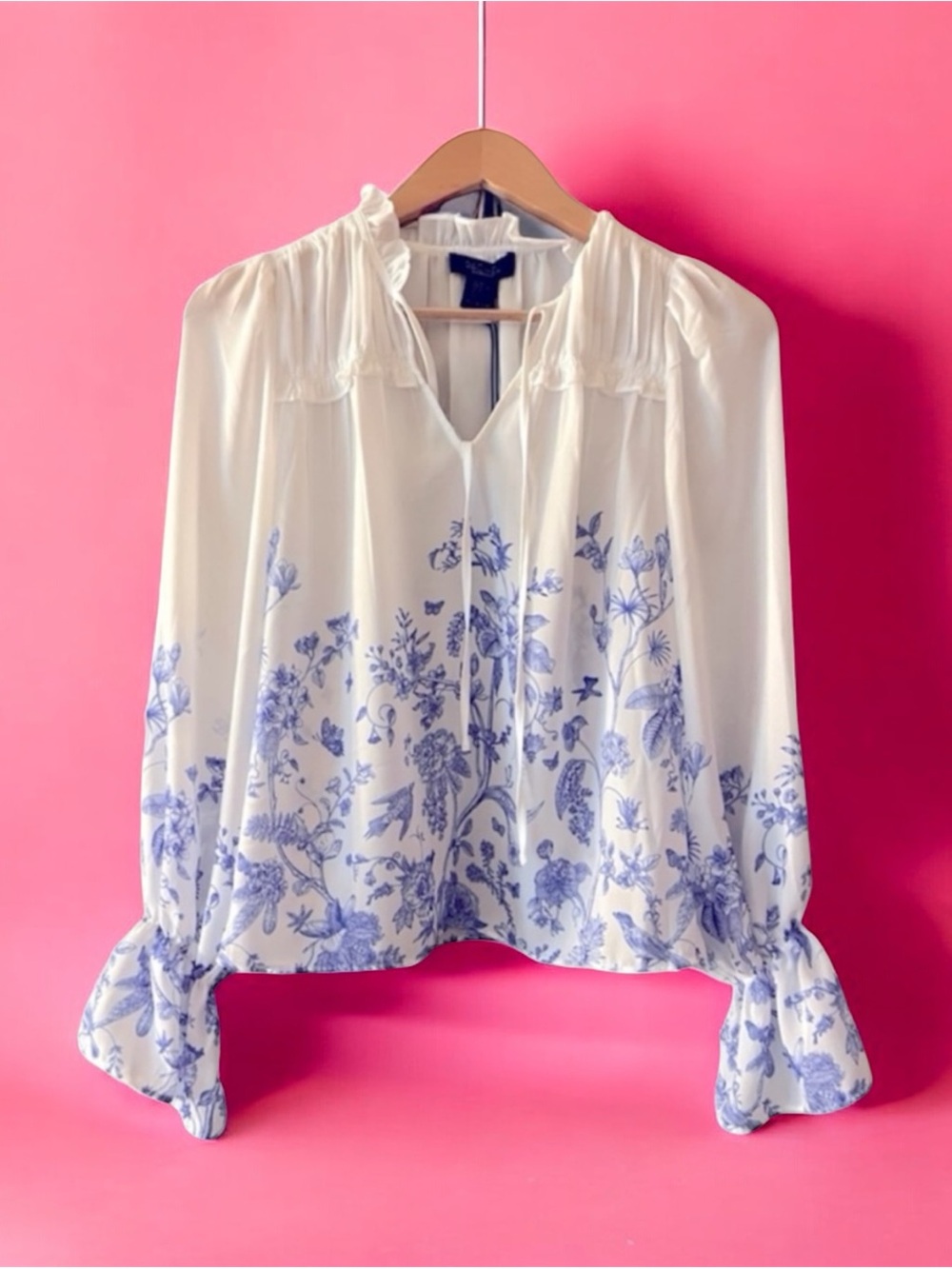 Romantic Boho Blouse Floral Print - White & Blue XS BNWT